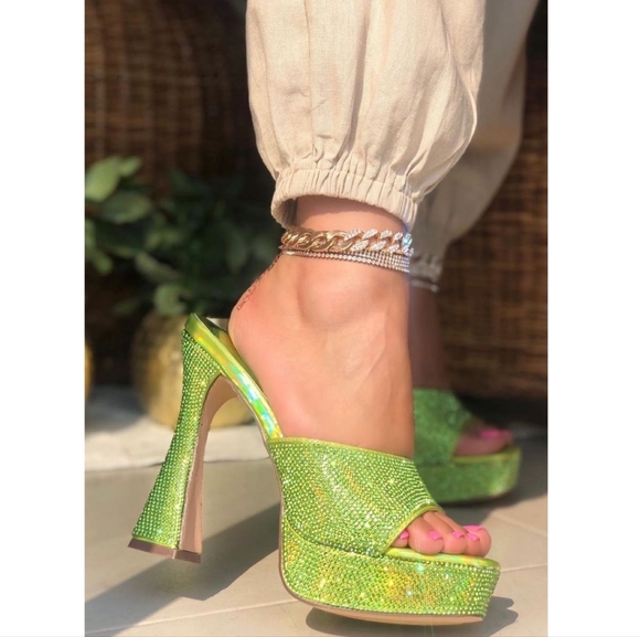 5.5, 6.5, 7, 7.5 & 8🖤𝑭𝒆𝒆𝒍 𝑻𝒉𝒆 𝑵𝒊𝒈𝒉𝒕- 𝐆𝐫𝐞𝐞𝐧 𝐃𝐢𝐚𝐦𝐨𝐧𝐝𝐬 - Picture 5 of 7